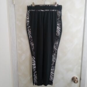 Size S Fabletics Loose Fit Pants Black Casual Workout Lounge Jogger